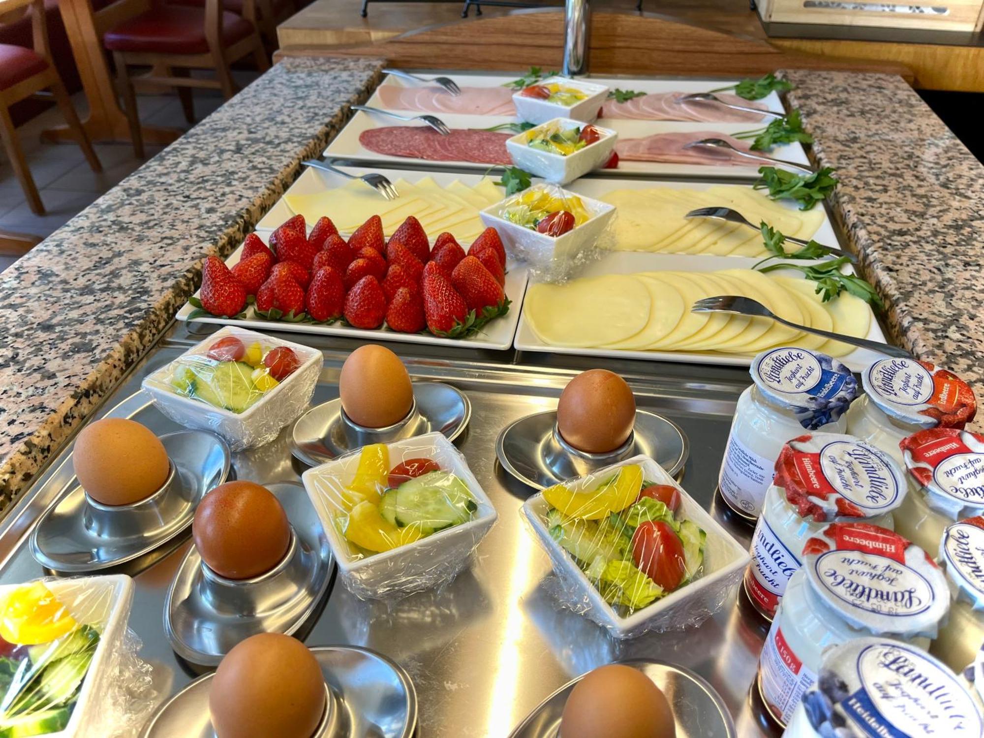 Hotel Zu Den Linden Wachtberg Екстер'єр фото